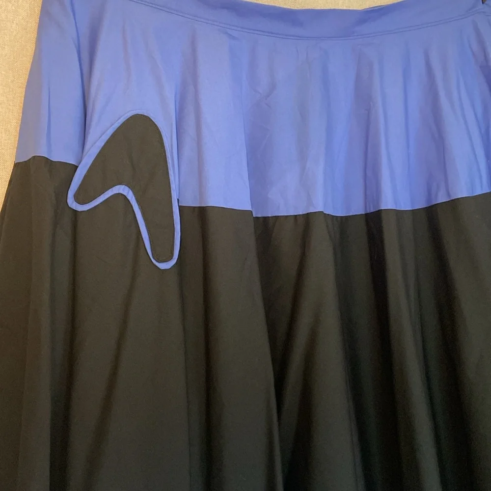 Atomic Starlet Women’s 100% Cotton Skirt. Size 4X